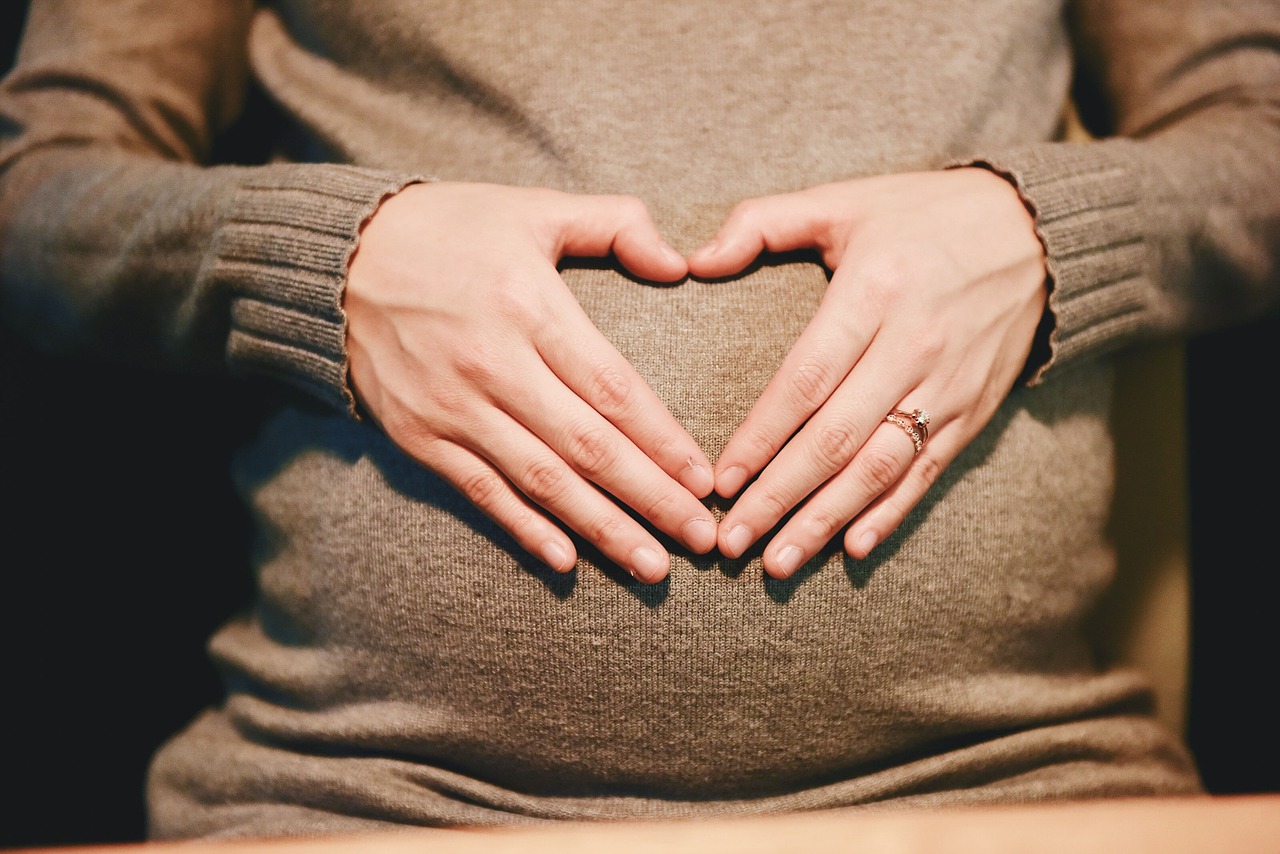 Objawy ciąży po owulacji – ślinotok w ciąży. Pierwsze objawy ciąży po inseminacji